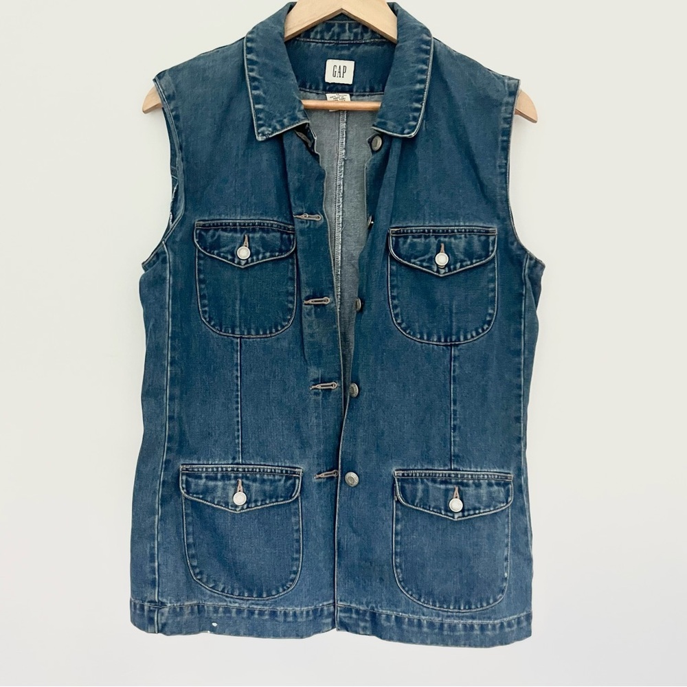 Vintage GAP Blue Denim Safari Vest w Pockets Button Up Women’s Sz Medium 90s